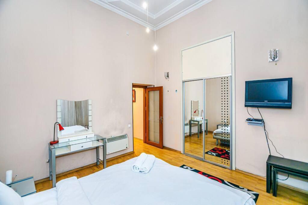 Apartment Azneft Meydani Bakü Dış mekan fotoğraf