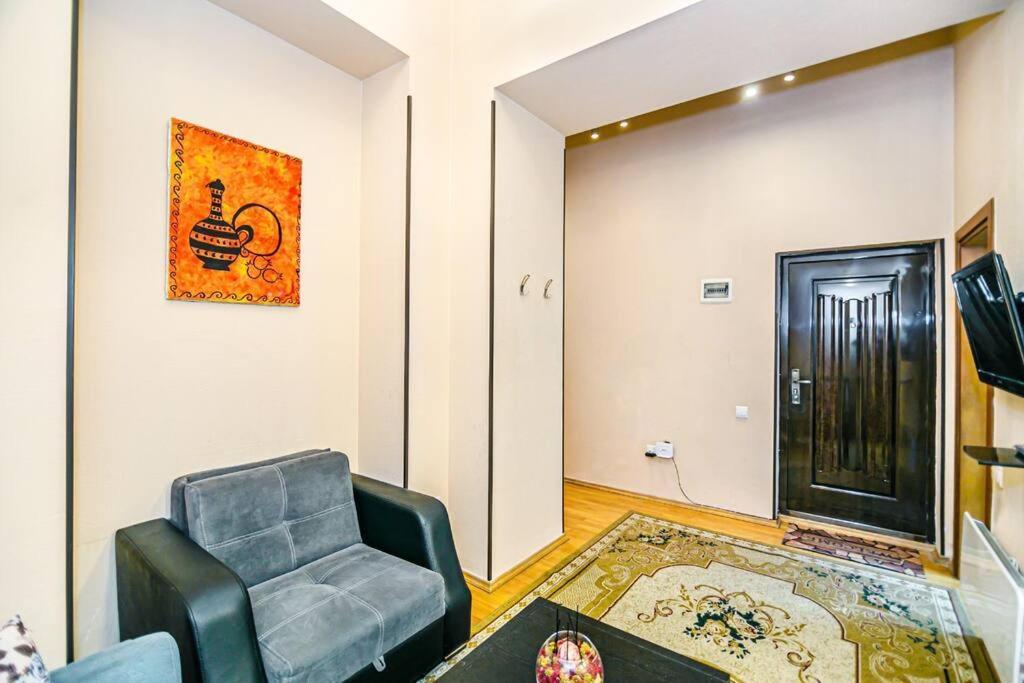 Apartment Azneft Meydani Bakü Dış mekan fotoğraf